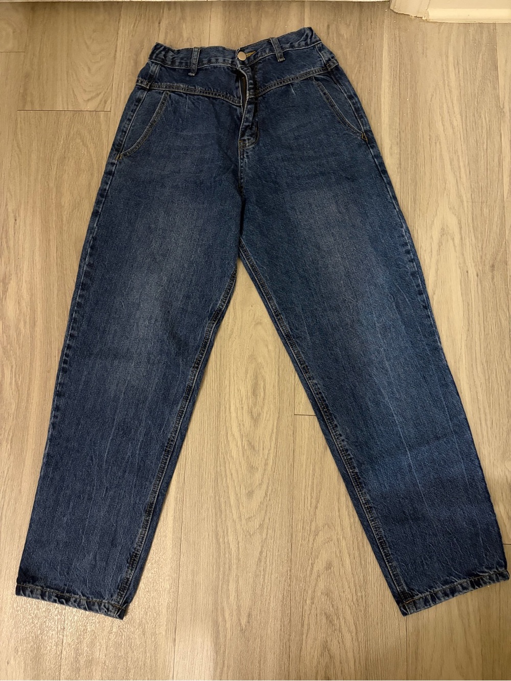 NWT Aaron & Amber Ankle Denim